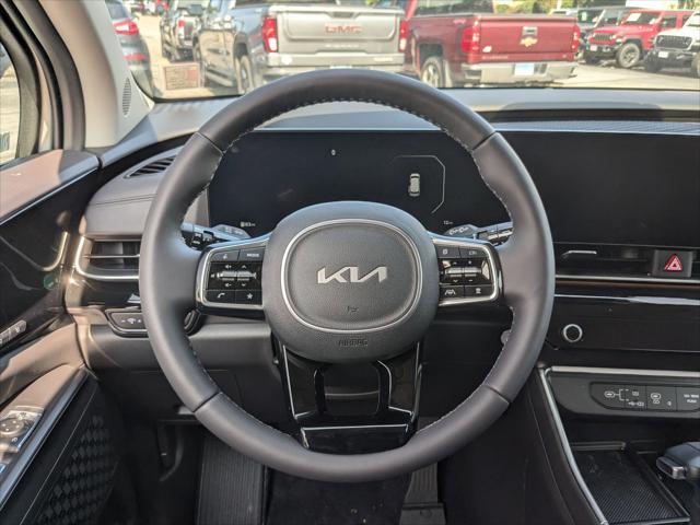 new 2025 Kia Carnival car, priced at $52,260