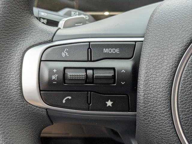 new 2025 Kia Sportage Hybrid car, priced at $32,194