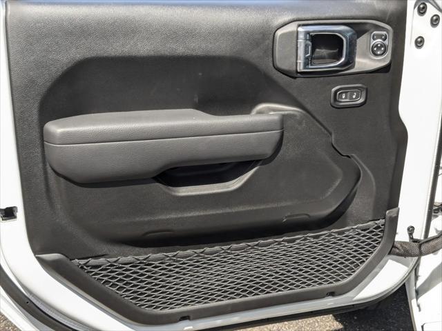 new 2025 Jeep Wrangler car, priced at $46,842