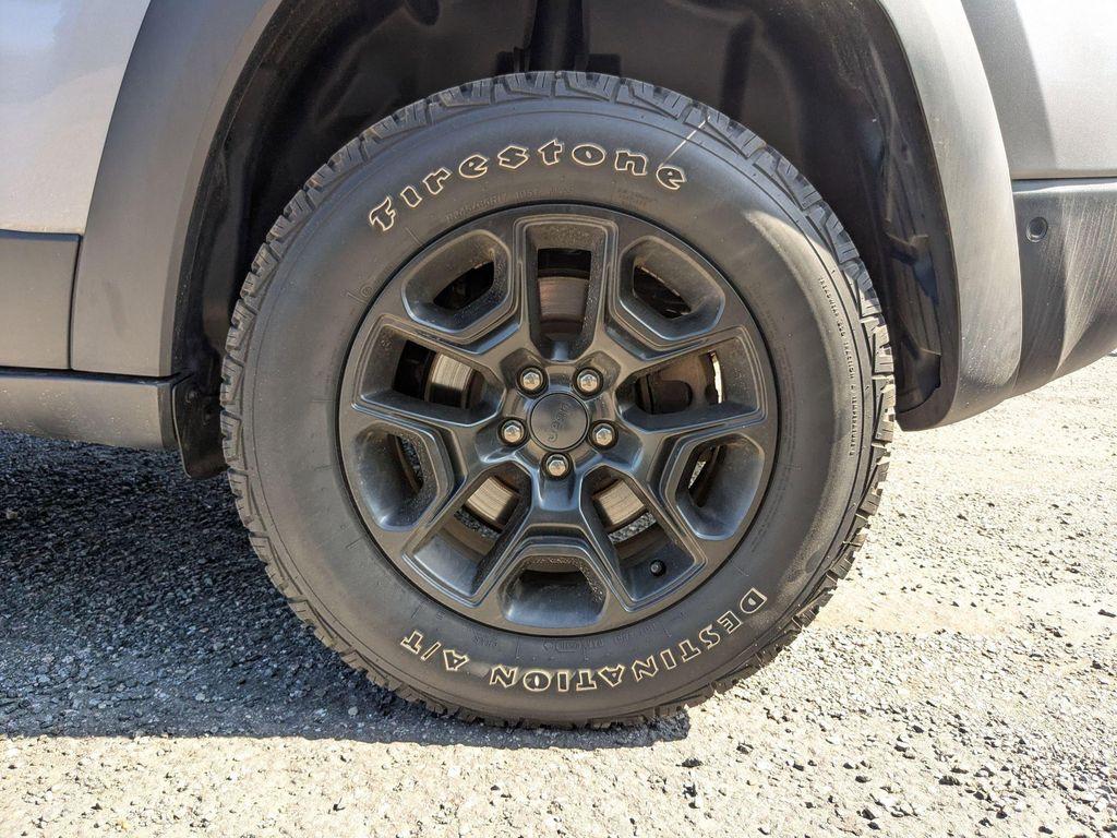 used 2019 Jeep Cherokee car, priced at $21,999