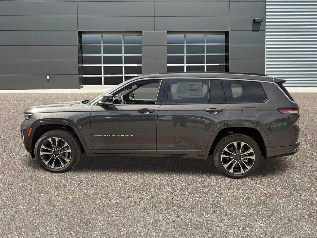 new 2025 Jeep Grand Cherokee L car, priced at $61,079