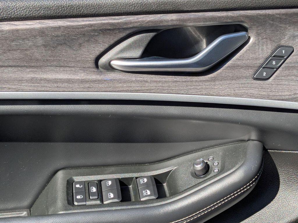 used 2021 Jeep Grand Cherokee L car, priced at $31,999