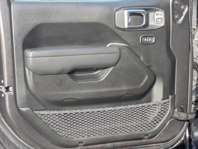 new 2025 Jeep Gladiator car, priced at $44,952