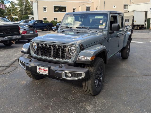 new 2024 Jeep Gladiator car, priced at $45,797