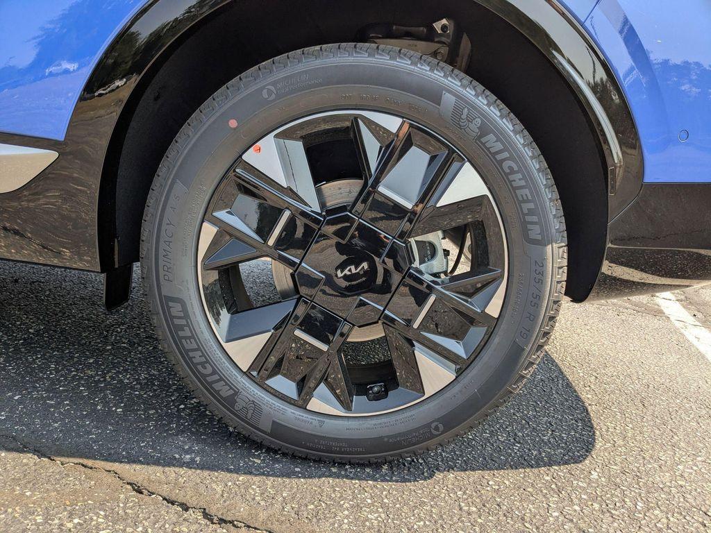 new 2026 Kia Sportage car, priced at $39,665