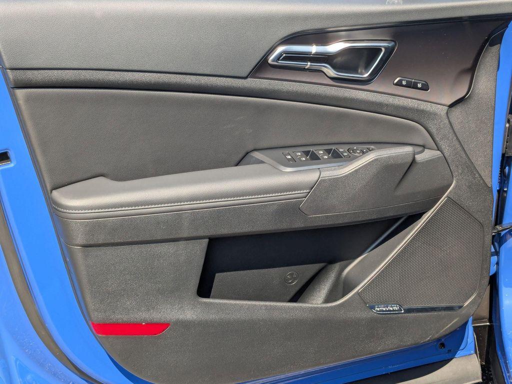 new 2026 Kia Sportage car, priced at $39,665