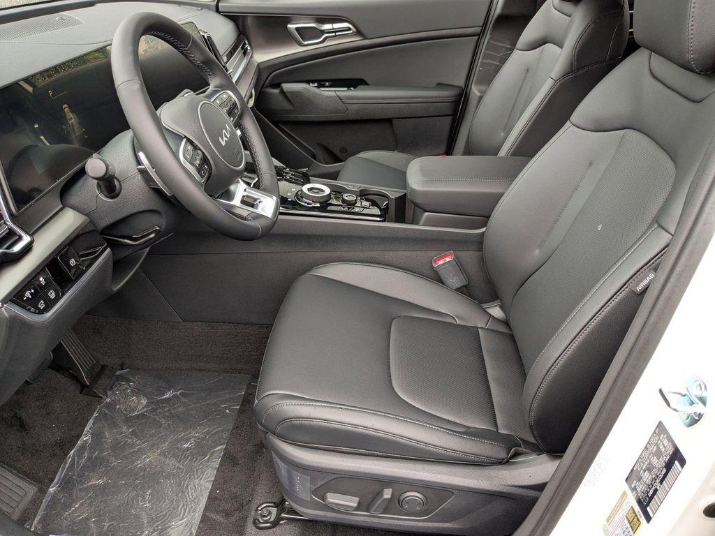 new 2025 Kia Sportage Hybrid car, priced at $35,555