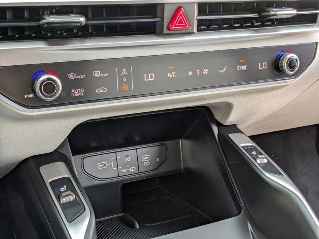 new 2025 Kia Sorento car, priced at $38,510