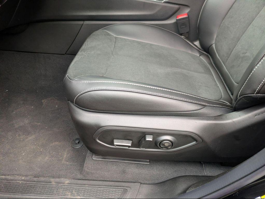 new 2025 Jeep Grand Cherokee L car, priced at $47,045