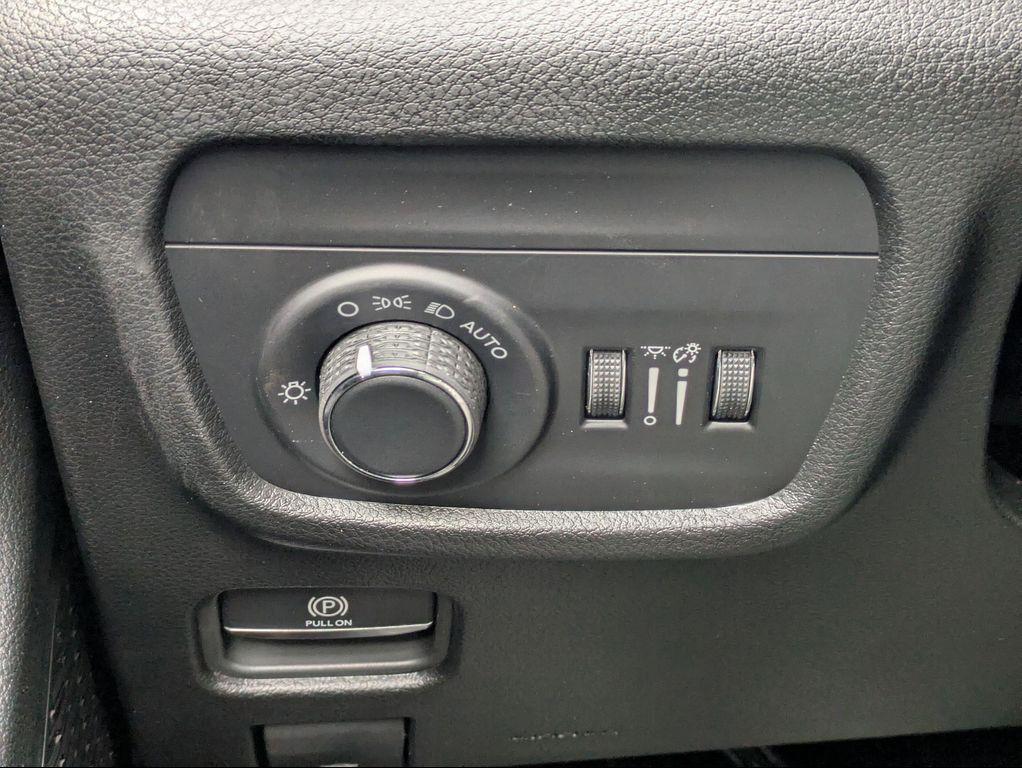 new 2025 Jeep Grand Cherokee L car, priced at $47,045