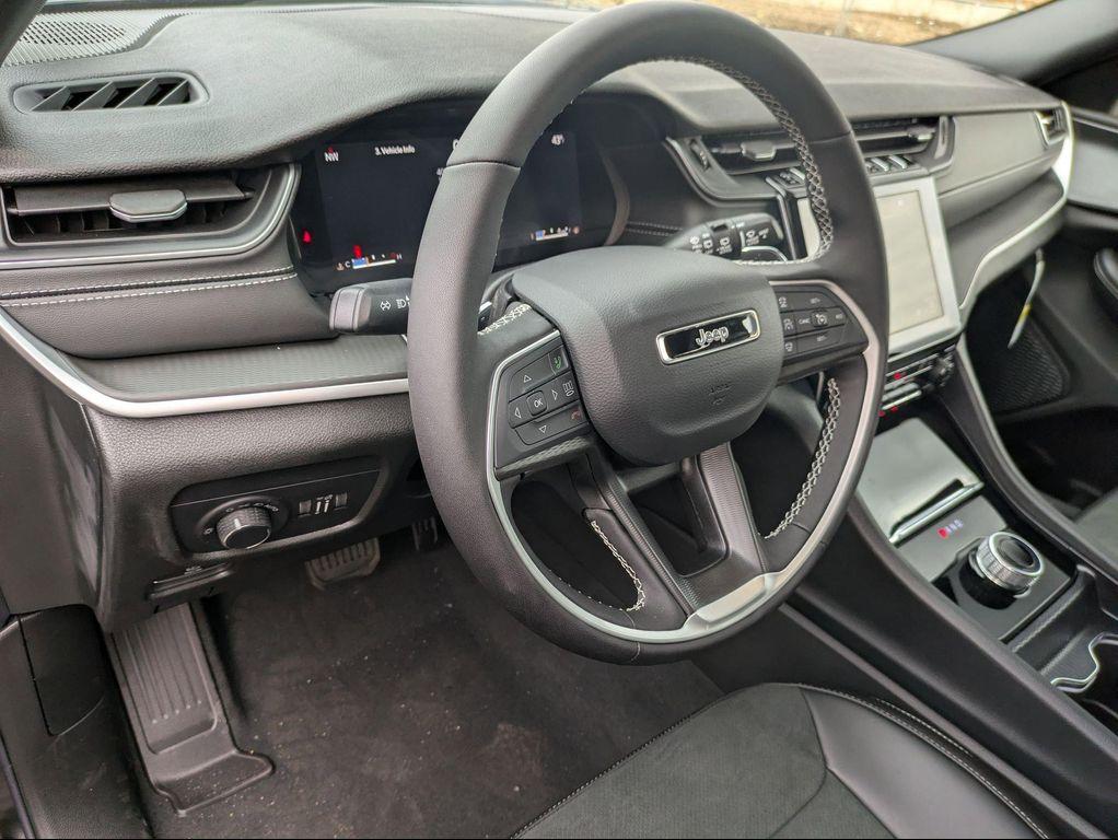 new 2025 Jeep Grand Cherokee L car, priced at $47,045