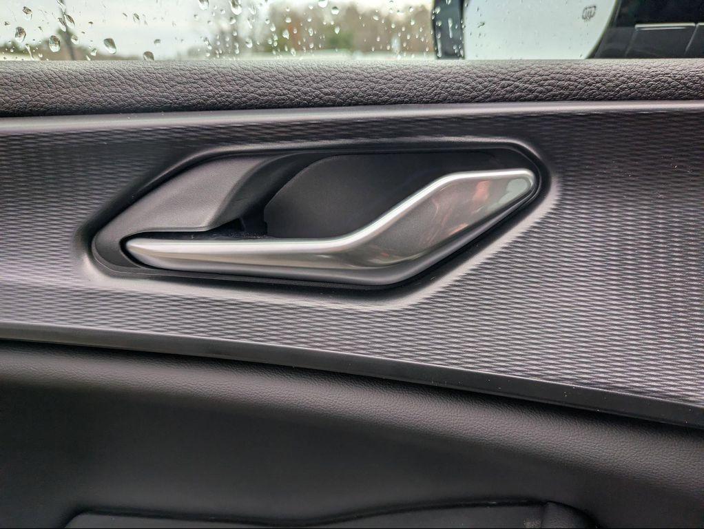 new 2025 Jeep Grand Cherokee L car, priced at $47,045