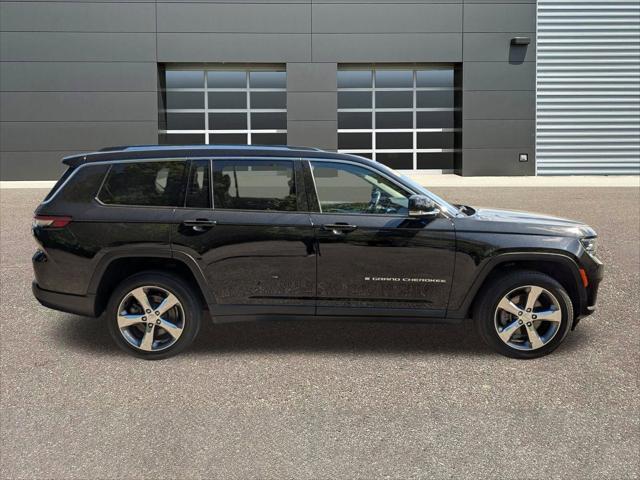 used 2022 Jeep Grand Cherokee L car, priced at $33,499