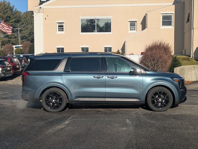 new 2025 Kia Carnival car, priced at $51,145