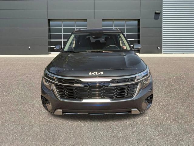 new 2025 Kia Seltos car, priced at $27,904