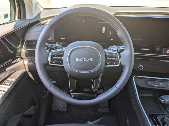 new 2025 Kia Carnival car, priced at $50,681