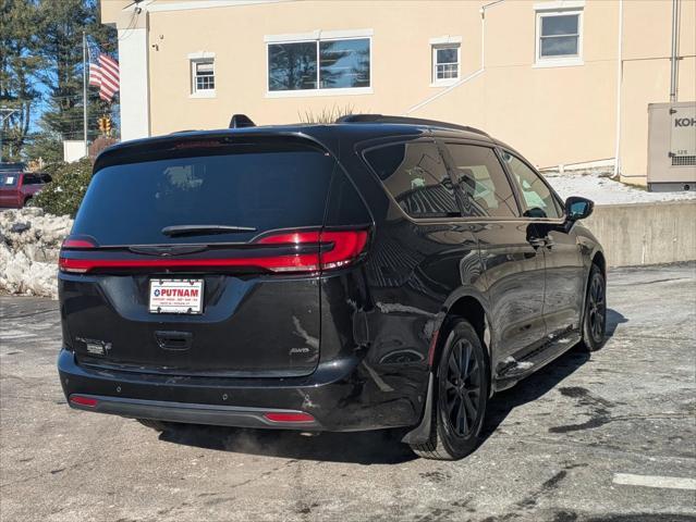 used 2021 Chrysler Pacifica car, priced at $25,999