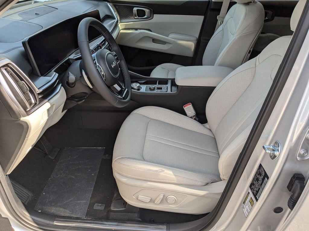 new 2025 Kia Sorento Hybrid car, priced at $41,543