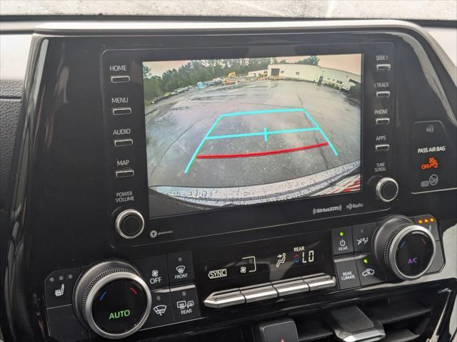 used 2021 Toyota Highlander car, priced at $31,499