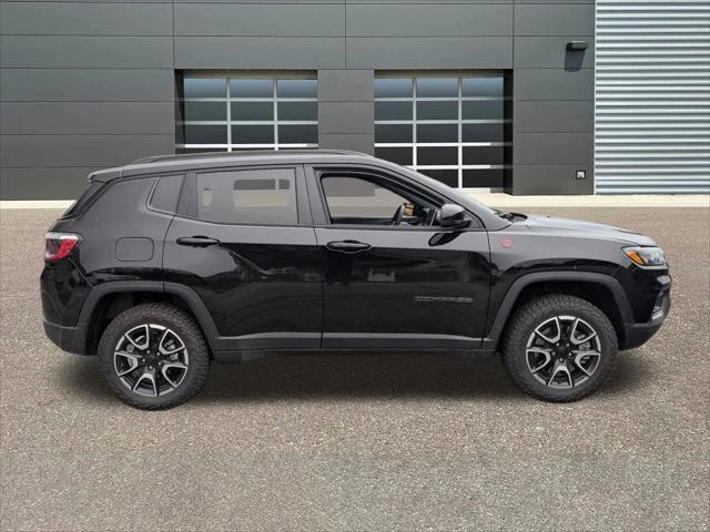 new 2024 Jeep Compass car, priced at $29,999