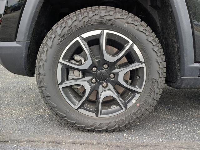 new 2024 Jeep Compass car, priced at $29,999