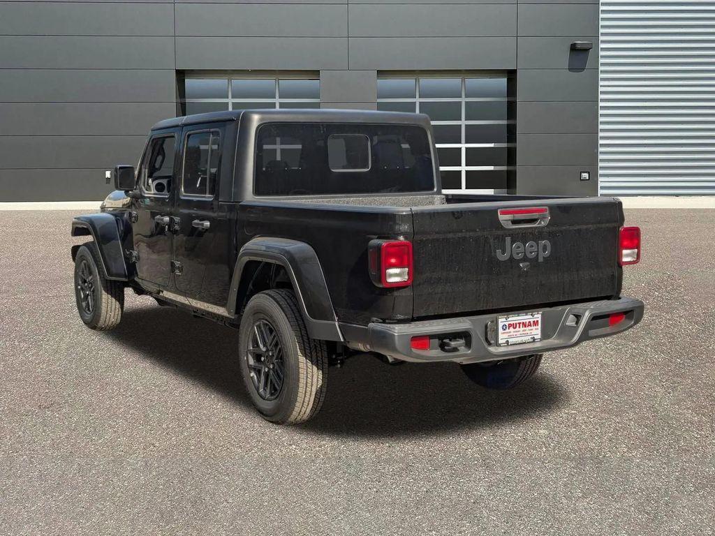 new 2025 Jeep Gladiator car, priced at $46,049