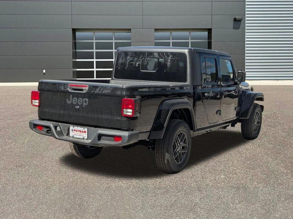 new 2025 Jeep Gladiator car, priced at $46,049