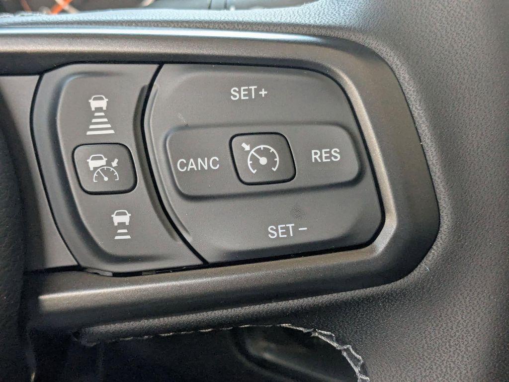 new 2025 Jeep Gladiator car, priced at $46,049