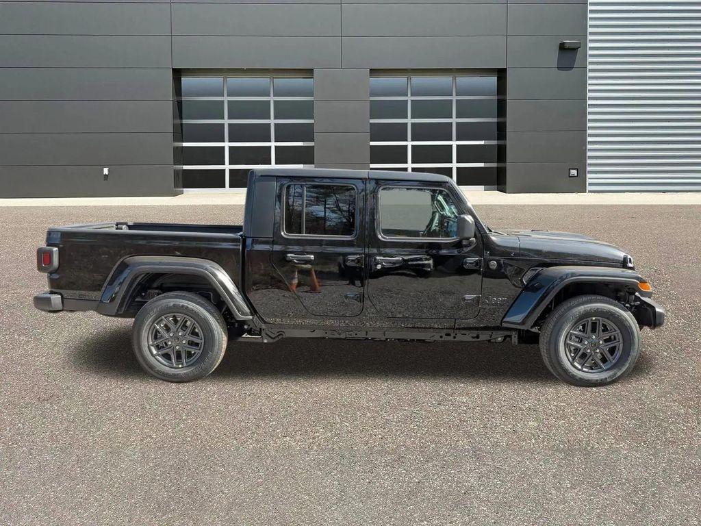 new 2025 Jeep Gladiator car, priced at $46,049