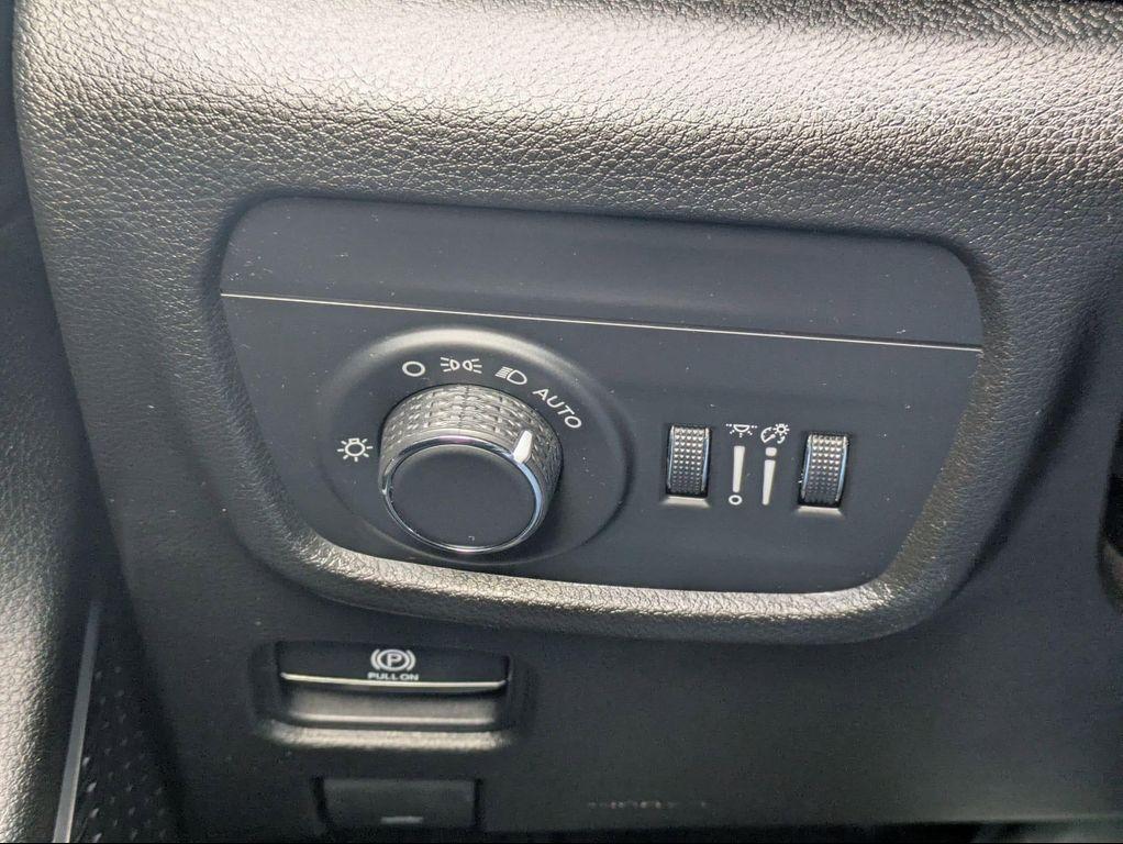 used 2022 Jeep Grand Cherokee L car, priced at $30,999