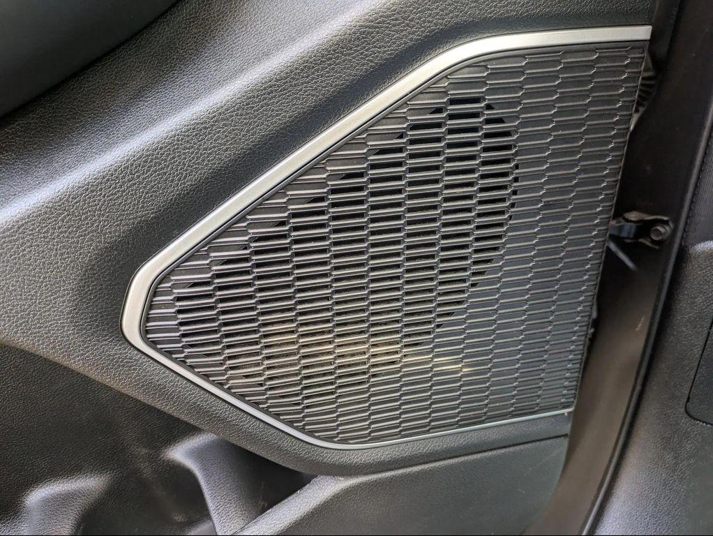 used 2022 Jeep Grand Cherokee L car, priced at $30,999