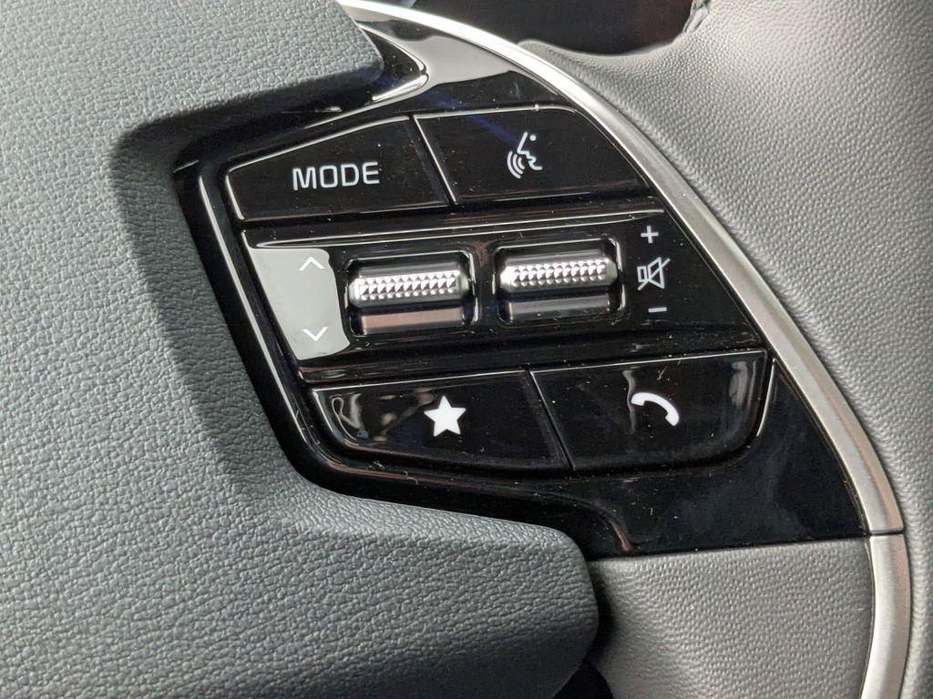 new 2025 Kia Niro car, priced at $31,031