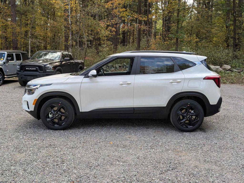 new 2026 Kia Seltos car, priced at $30,702