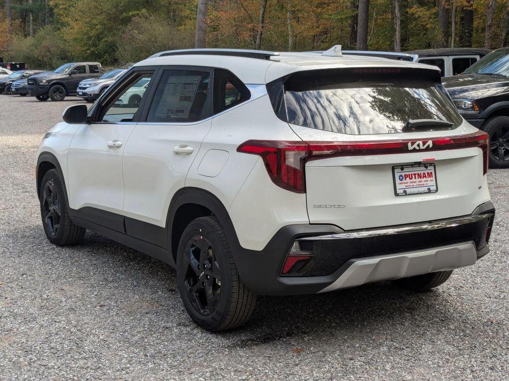 new 2026 Kia Seltos car, priced at $30,702