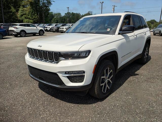 new 2025 Jeep Grand Cherokee car, priced at $45,551