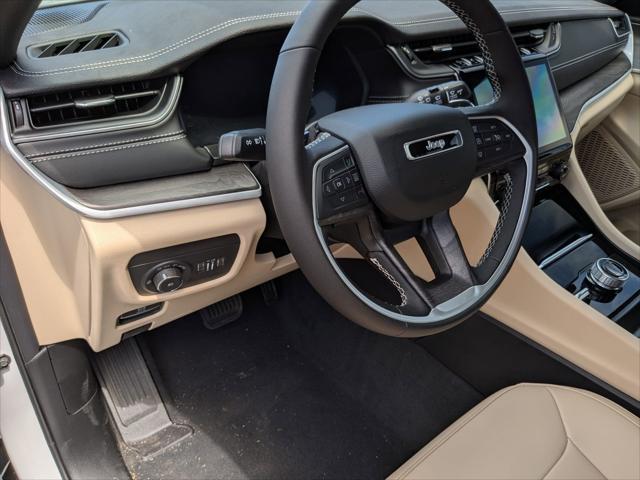 new 2025 Jeep Grand Cherokee car, priced at $45,551