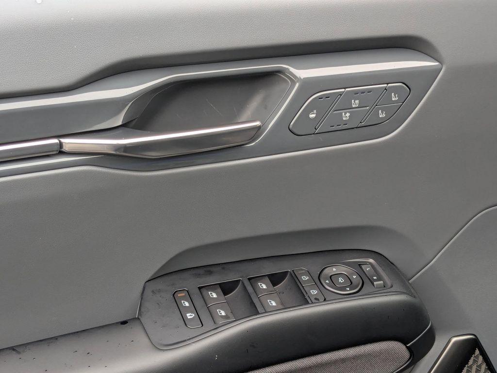 new 2026 Kia EV9 car, priced at $64,070