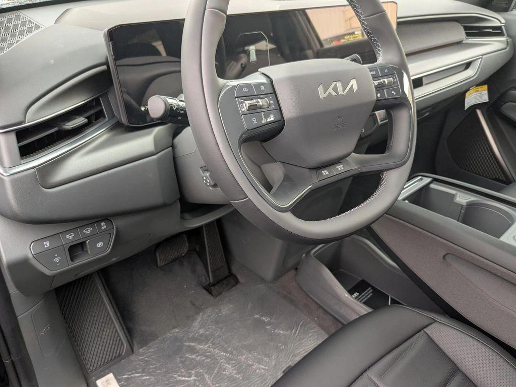 new 2026 Kia EV9 car, priced at $64,070