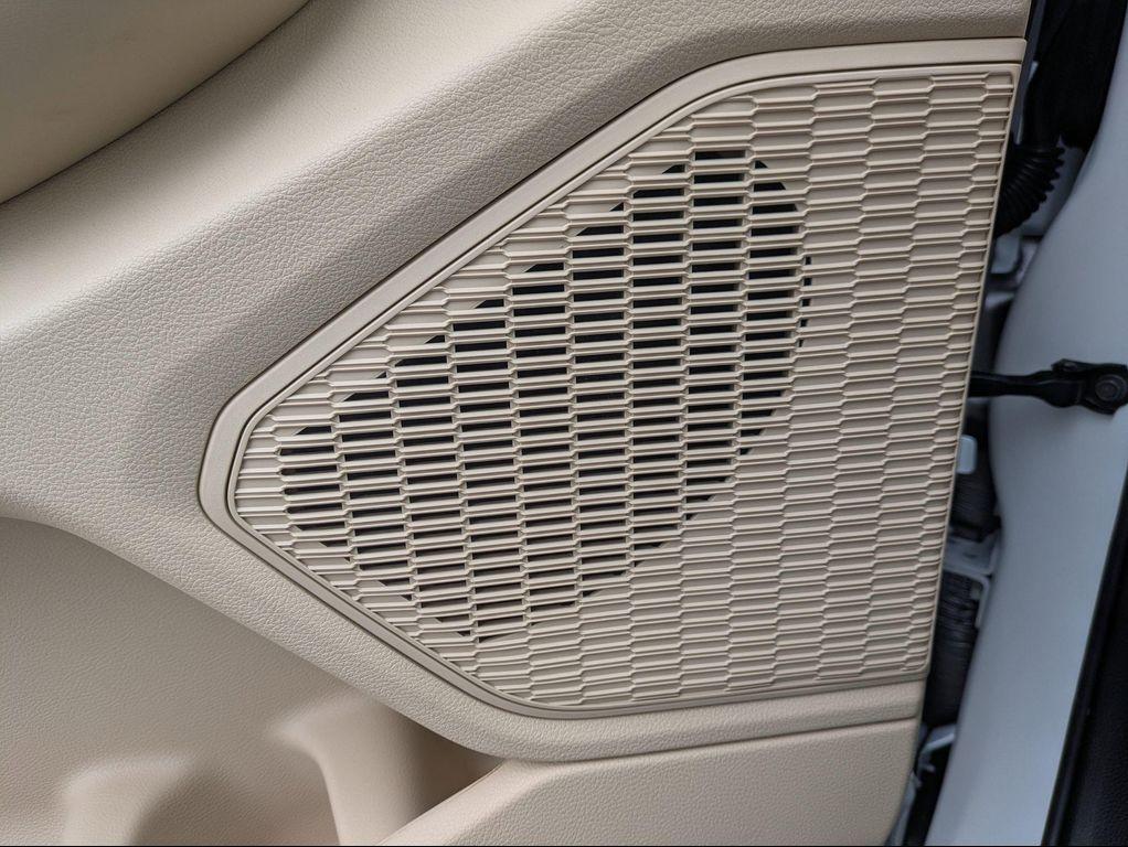 new 2025 Jeep Grand Cherokee car, priced at $44,478