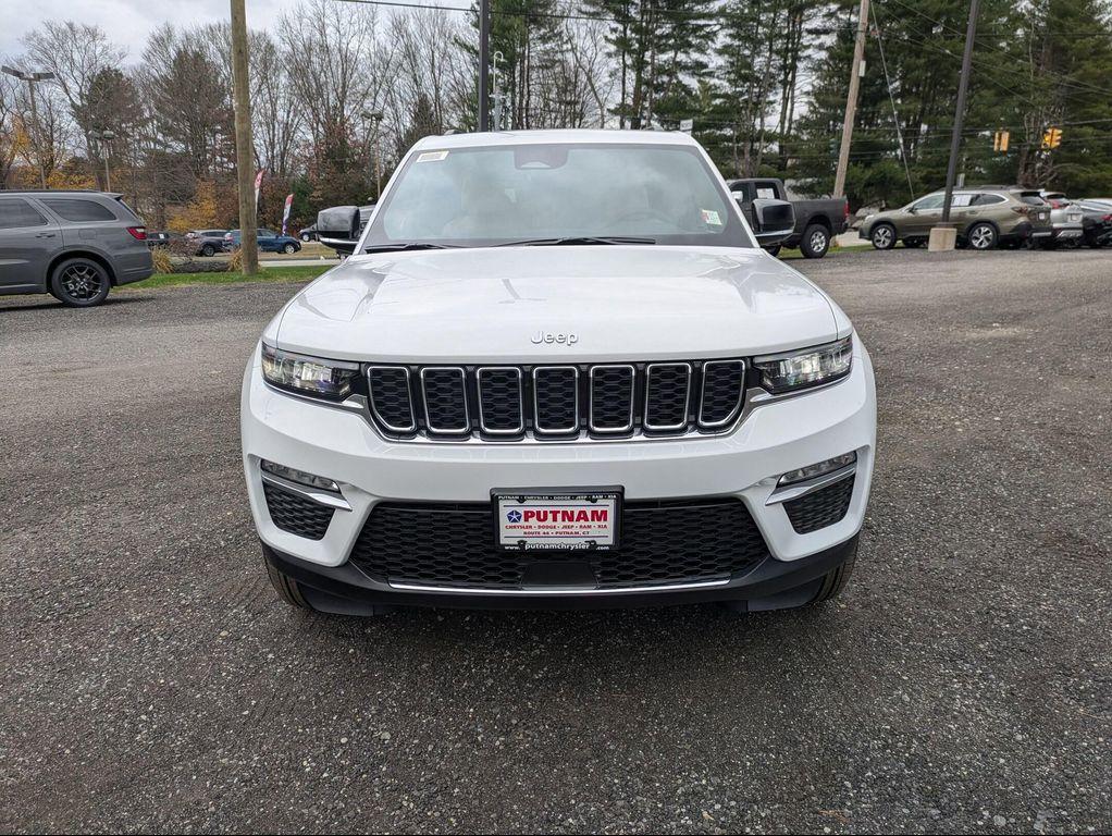 new 2025 Jeep Grand Cherokee car, priced at $44,478