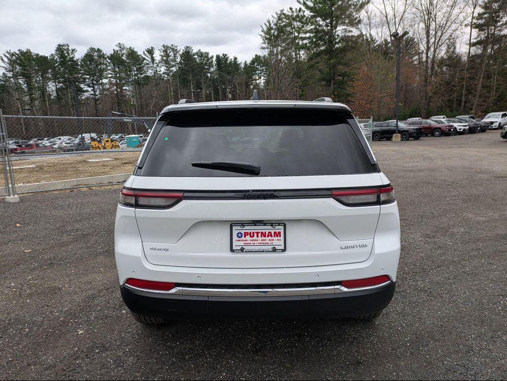 new 2025 Jeep Grand Cherokee car, priced at $44,478