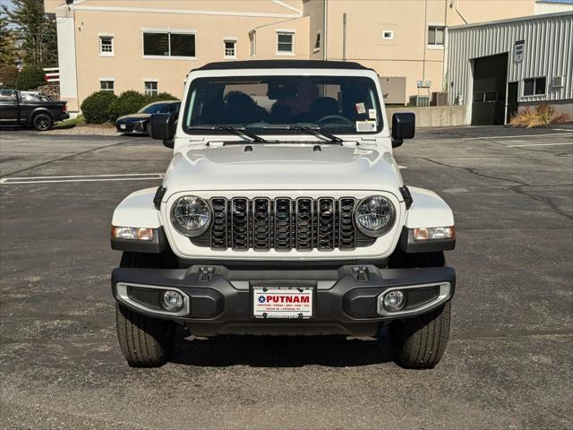 new 2024 Jeep Gladiator car, priced at $43,826