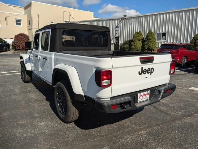 new 2024 Jeep Gladiator car, priced at $43,826