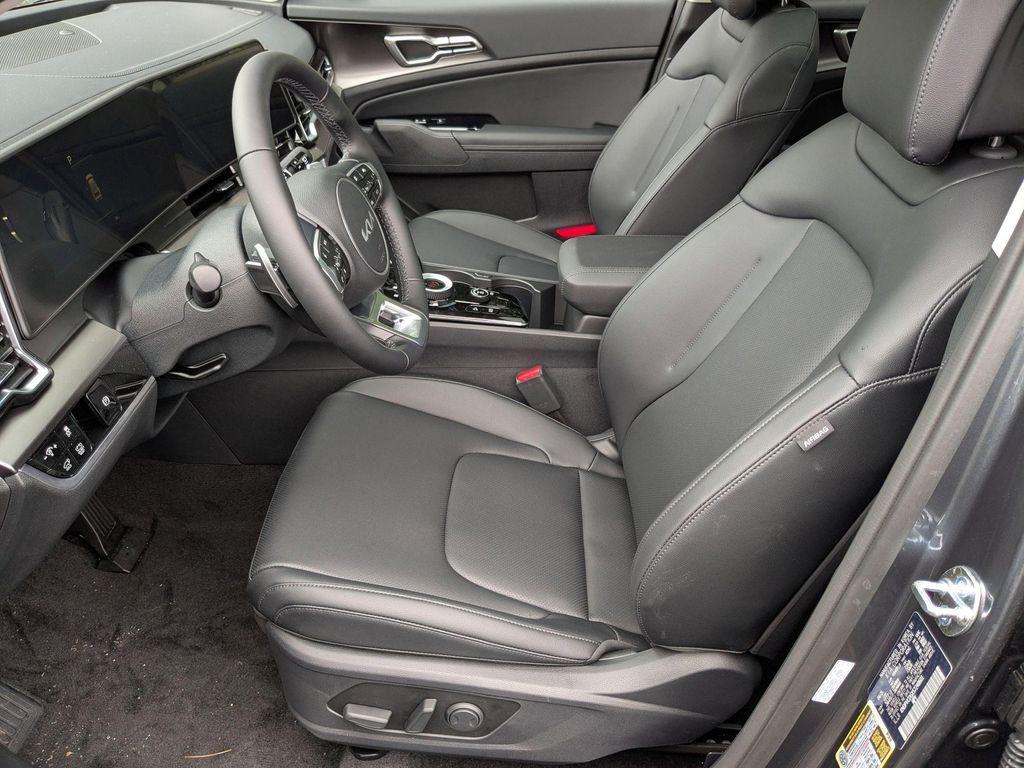new 2025 Kia Sportage Hybrid car, priced at $35,555