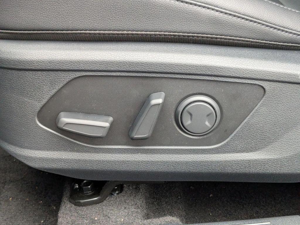 new 2025 Kia Sportage Hybrid car, priced at $35,555