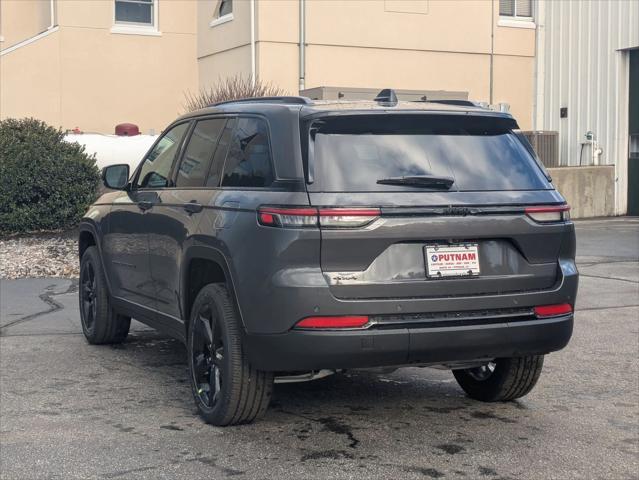 new 2025 Jeep Grand Cherokee car, priced at $48,175