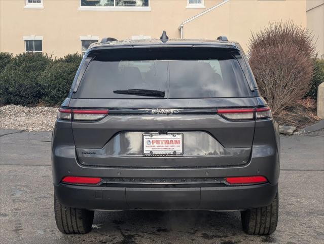 new 2025 Jeep Grand Cherokee car, priced at $48,175