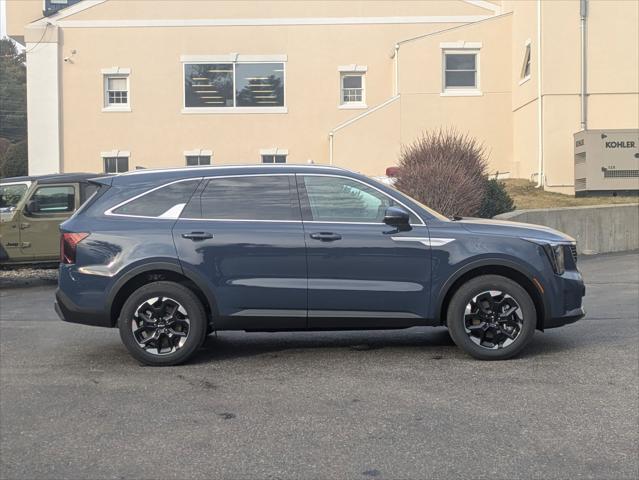 new 2025 Kia Sorento car, priced at $39,120