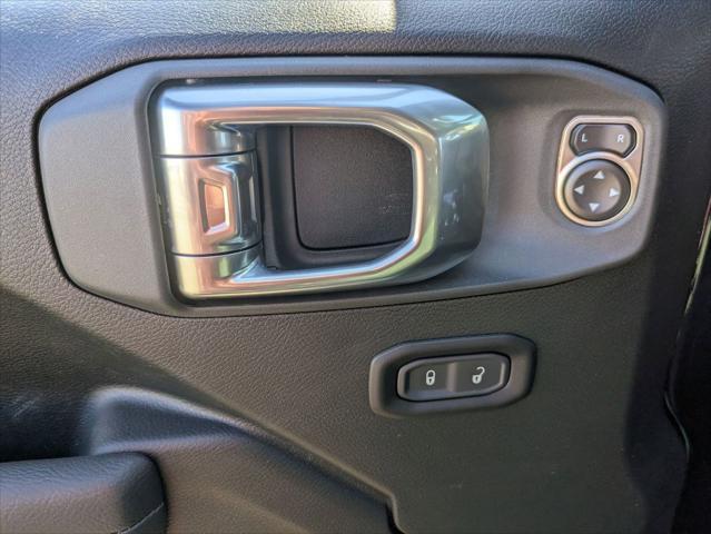 new 2025 Jeep Gladiator car, priced at $41,395