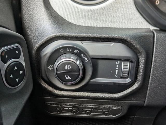 new 2025 Jeep Gladiator car, priced at $41,395